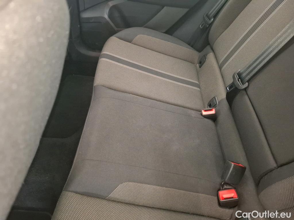  Volkswagen  T-ROC VOLKSWAGEN  / 2017 / 5P / SUV 2.0 TDI 150 LOUNGE BUSINESS DSG7 #37