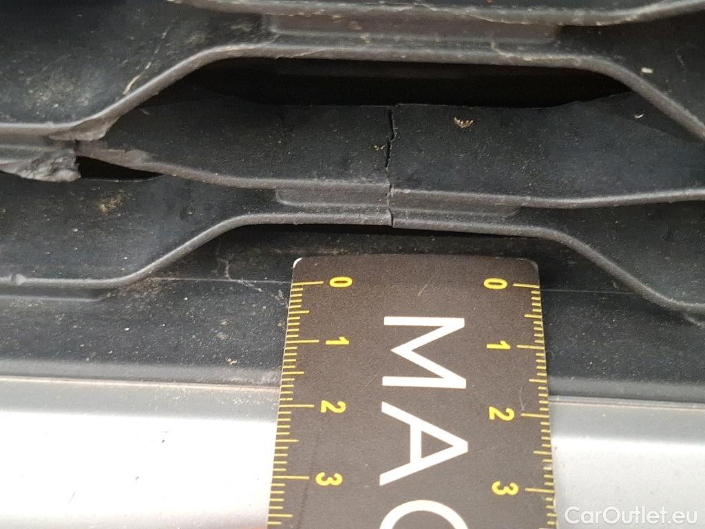  Volkswagen  T-ROC VOLKSWAGEN  / 2017 / 5P / SUV 2.0 TDI 150 LOUNGE BUSINESS DSG7 #7