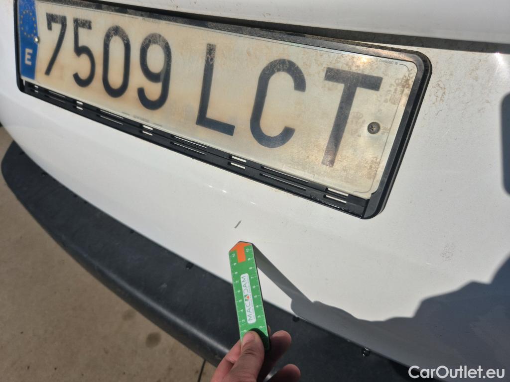  Peugeot  2008 PEUGEOT  / 2016 / 5P / todoterreno Signature BlueHDi 100 S&S 5 Vel. MAN #60