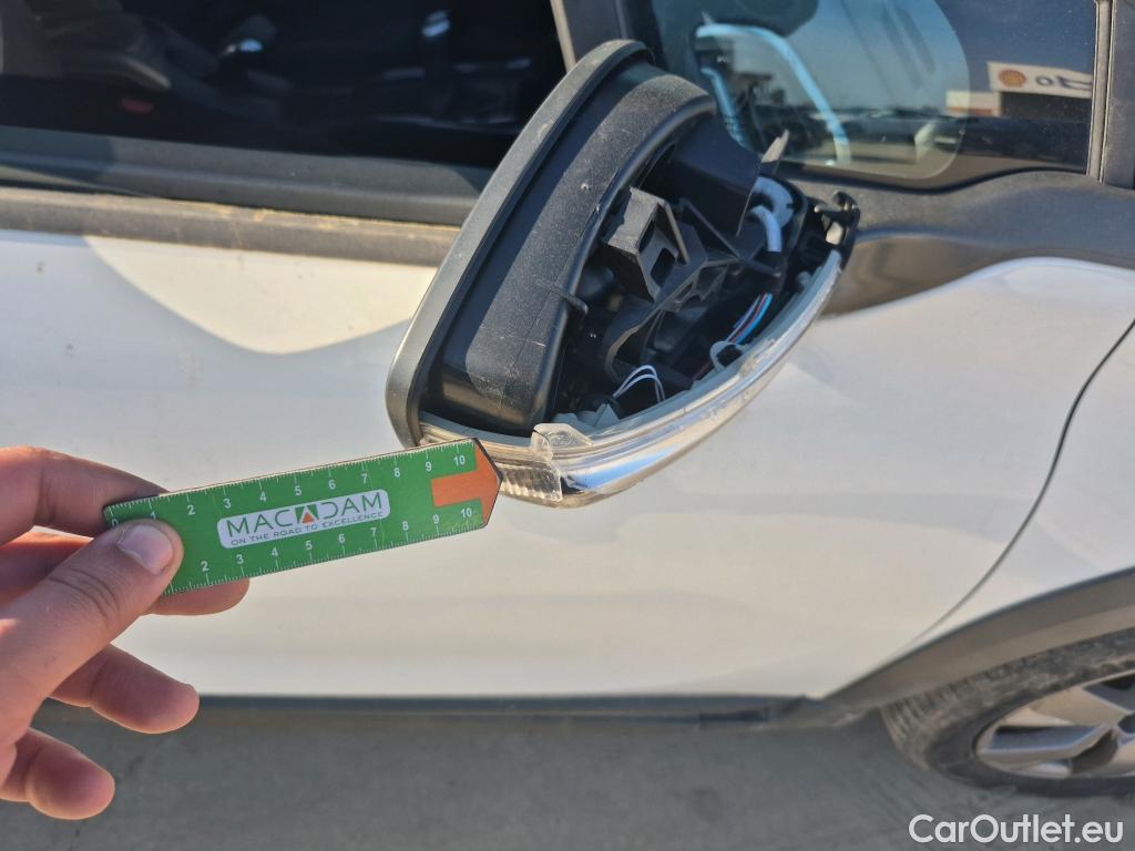  Peugeot  2008 PEUGEOT  / 2016 / 5P / todoterreno Signature BlueHDi 100 S&S 5 Vel. MAN #34