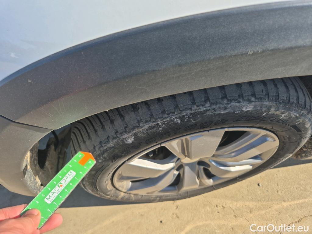  Peugeot  2008 PEUGEOT  / 2016 / 5P / todoterreno Signature BlueHDi 100 S&S 5 Vel. MAN #10