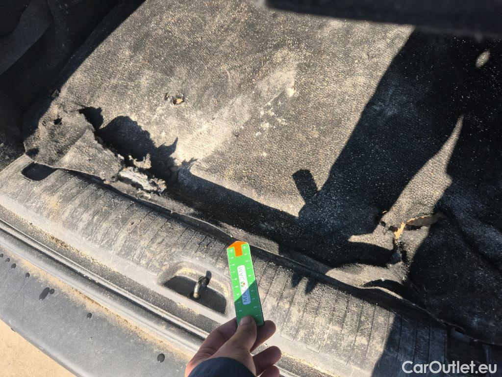  Peugeot  2008 PEUGEOT  / 2016 / 5P / todoterreno Signature BlueHDi 100 S&S 5 Vel. MAN #2