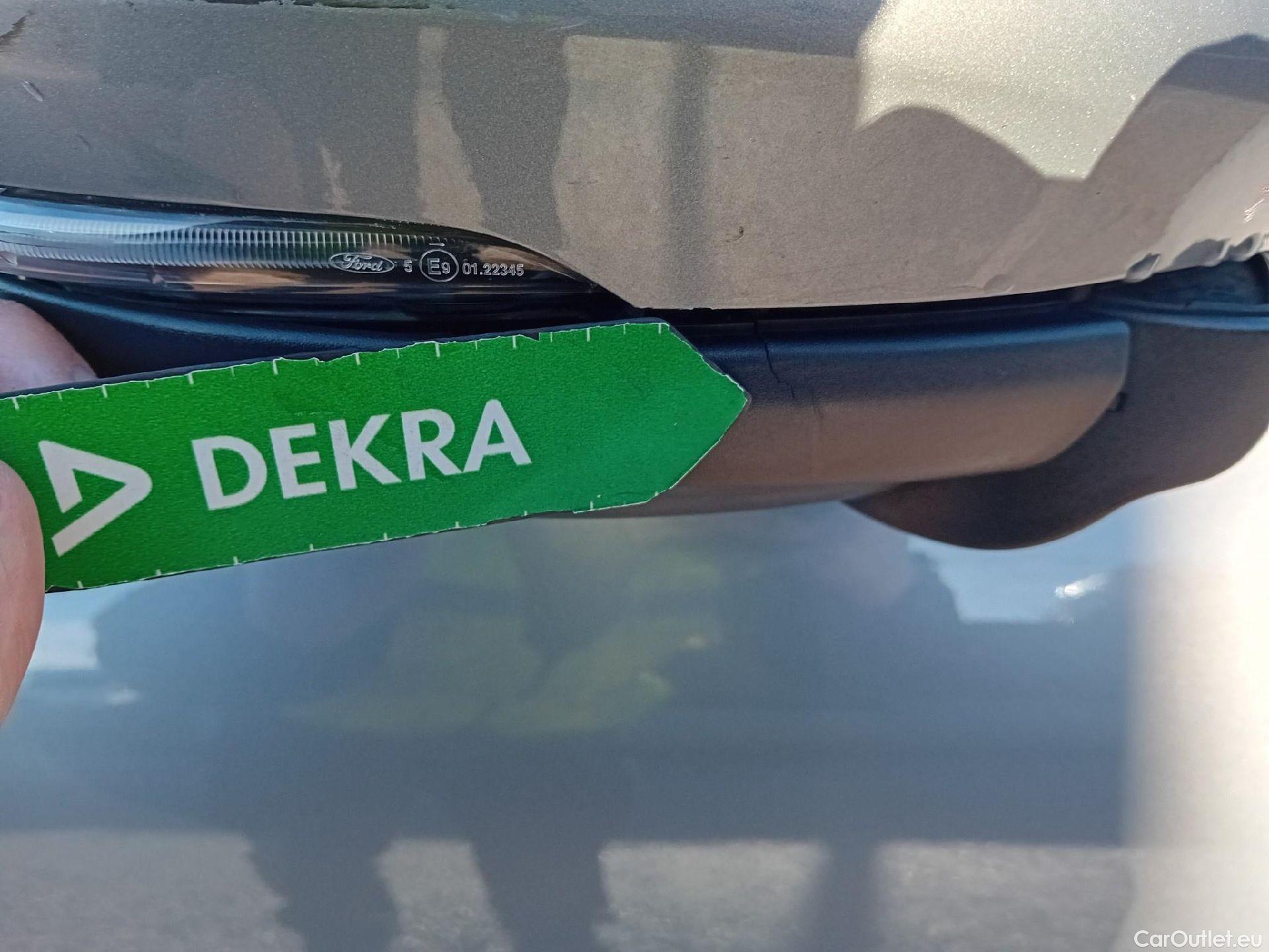  Ford  Kuga FORD  / 2019 / 5P / todoterreno ST-Line X 2.5 Duratec FHEV Auto #42