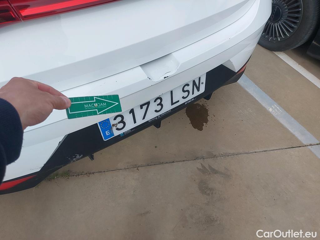  Hyundai  i20 HYUNDAI  / 2020 / 5P / berlina con portón 1.0 TGDI 74kW (100CV) 48V Essence #25