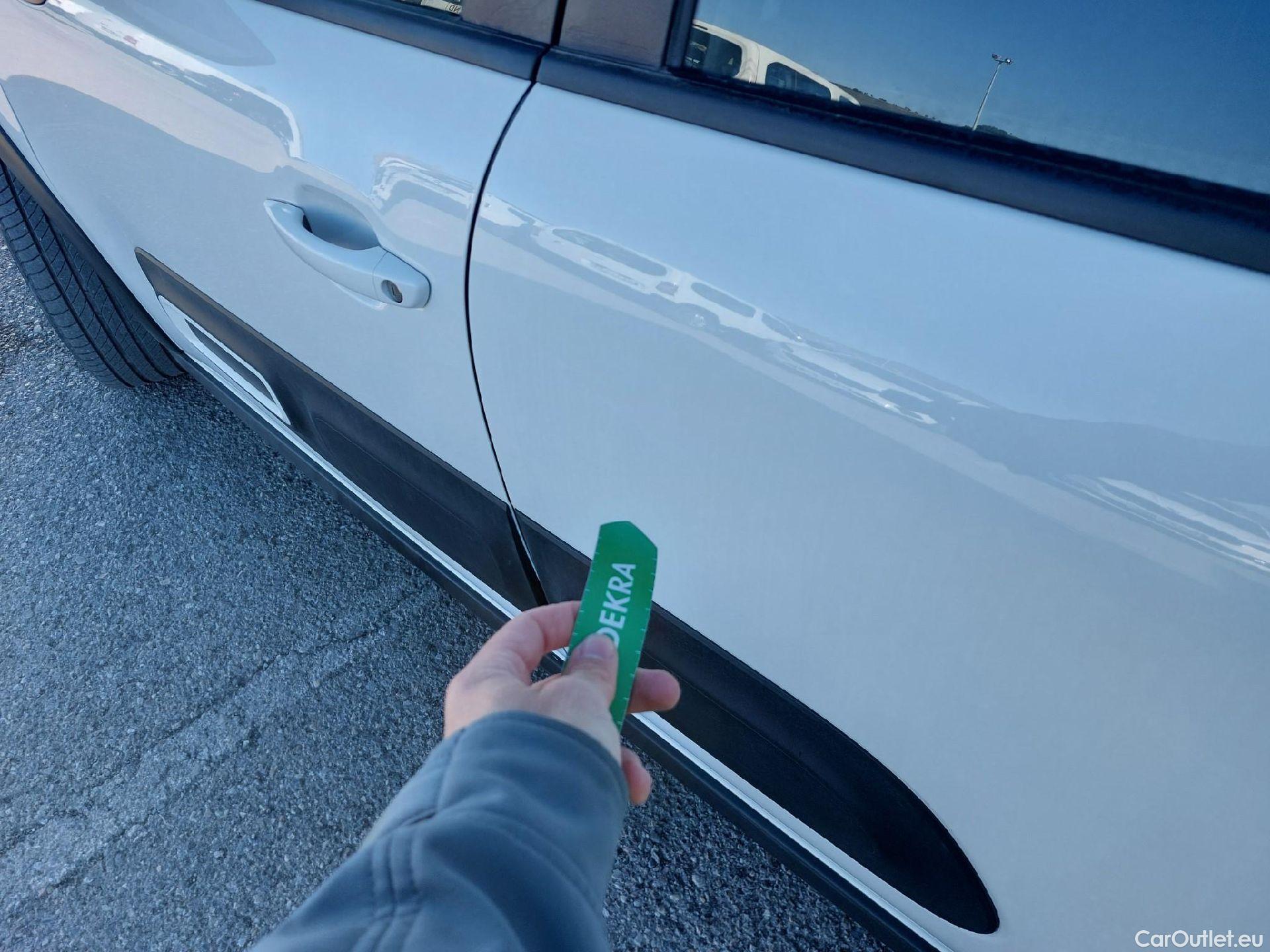  Citroen  C3 CITROEN  / 2020 / 5P / berlina con portón PureTech 81KW (110CV) S&S Feel Pack (AC2) #1