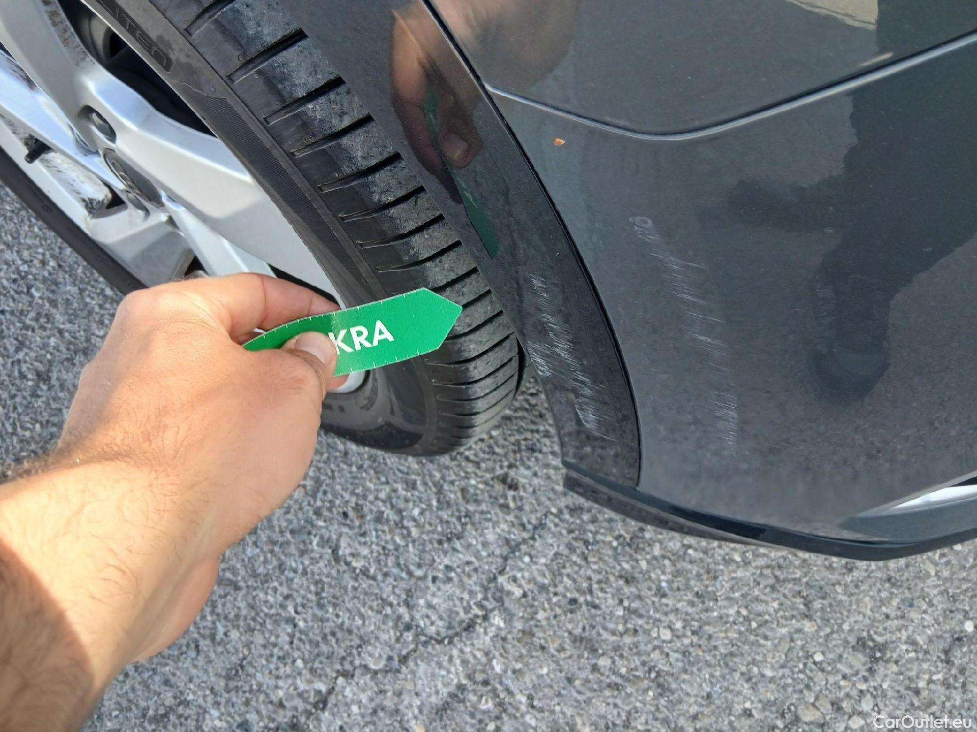  Audi  Q3 AUDI  / 2018 / 5P / todoterreno Advanced 35 TDI 110kW (150CV) S tronic #19