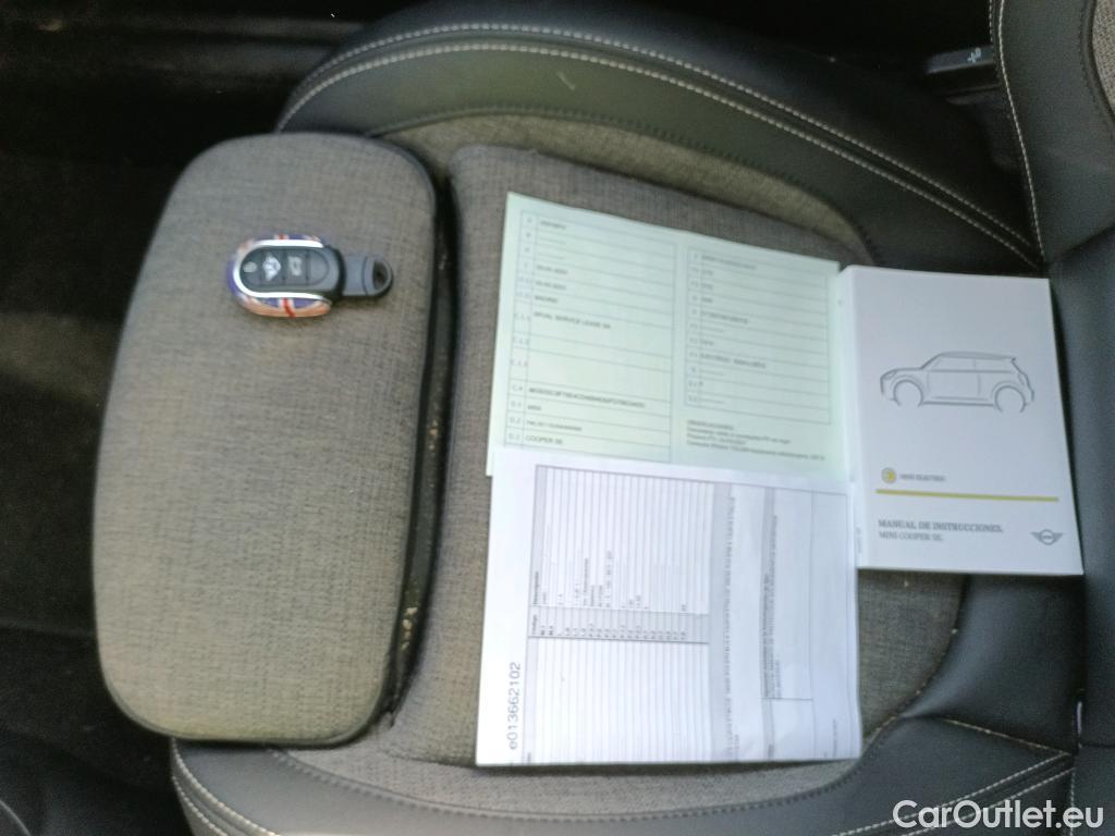  Mini  Mini   / 2021 / 3P / berlina con portón COOPER SE (AC4) #1