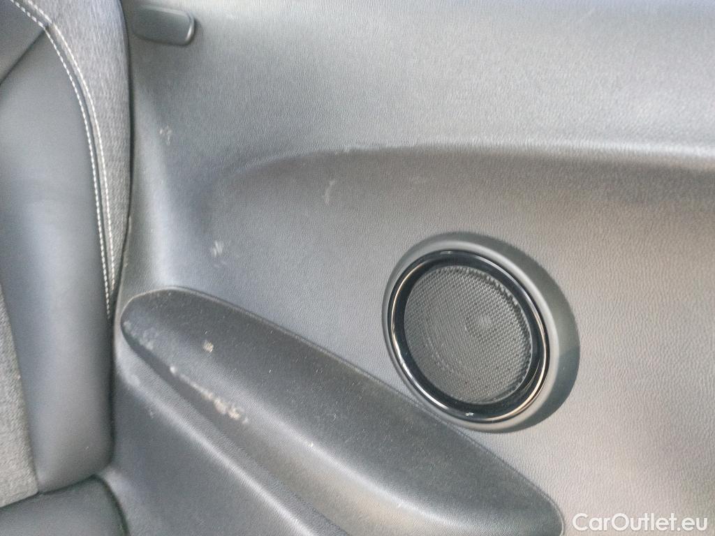  Mini  Mini   / 2021 / 3P / berlina con portón COOPER SE (AC4) #23