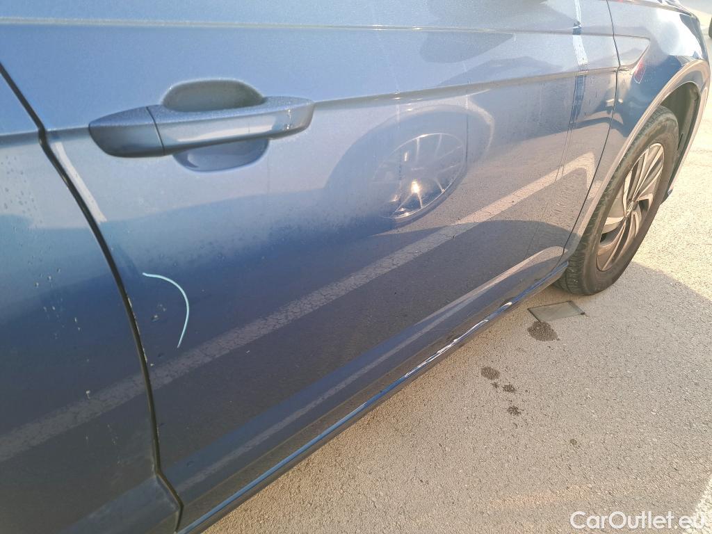  Volkswagen  Polo VOLKSWAGEN  / 2021 / 5P / berlina con portón Life 1.0 TSI 70kW (95CV) #9