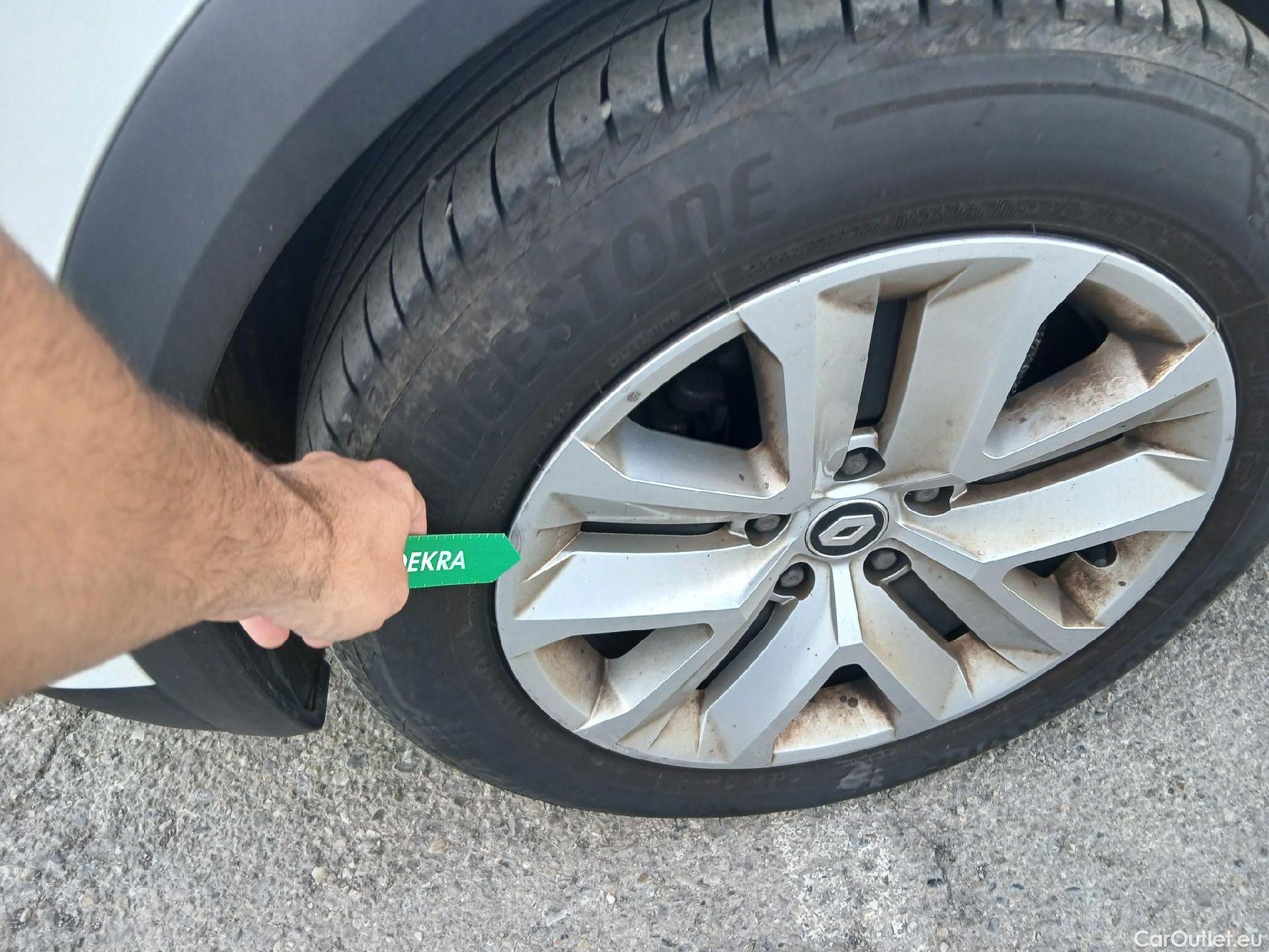  Renault  Captur RENAULT  / 2019 / 5P / todoterreno Intens TCe 90 (AC) #3