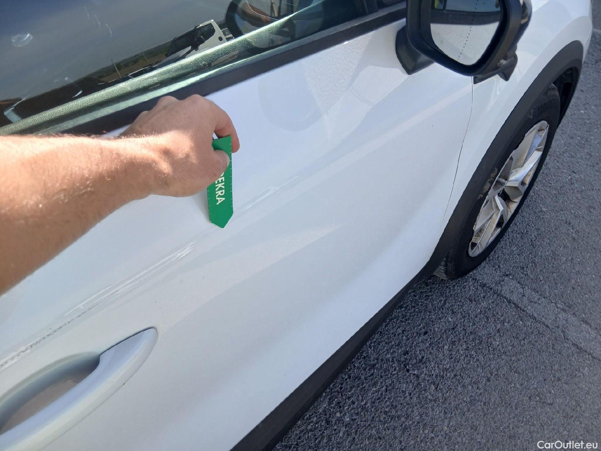  Renault  Captur RENAULT  / 2019 / 5P / todoterreno Intens TCe 90 (AC) #26