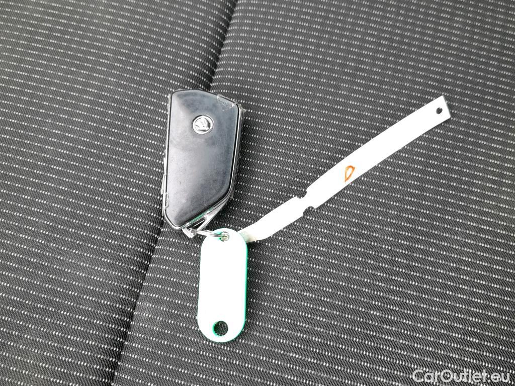  Skoda  Octavia SKODA  / 2020 / 5P / berlina con portón 2.0 TDI 85kW (115 CV) Manual Ambition #4