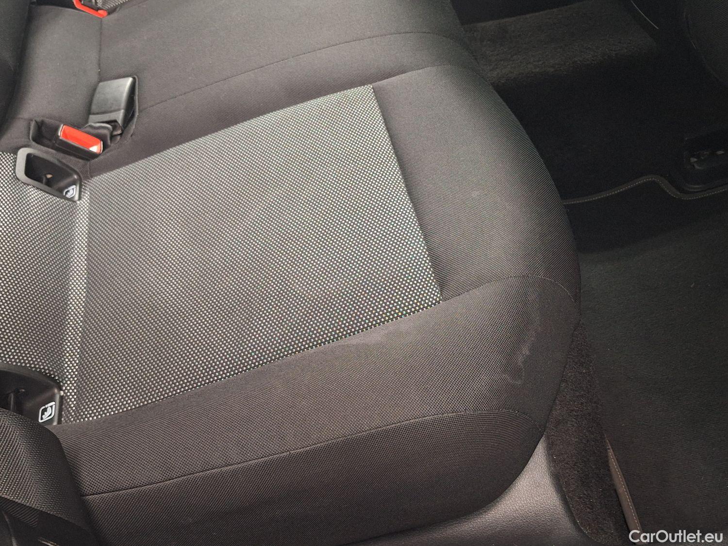  Mercedes  A-Klasse Mercedes, A-Class Berline '18, Mercedes-Benz  Limousine A 180d Business S #21