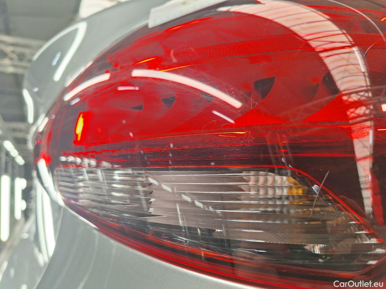  Mercedes  A-Klasse Mercedes, A-Class Berline '18, Mercedes-Benz  Limousine A 180d Business S #50