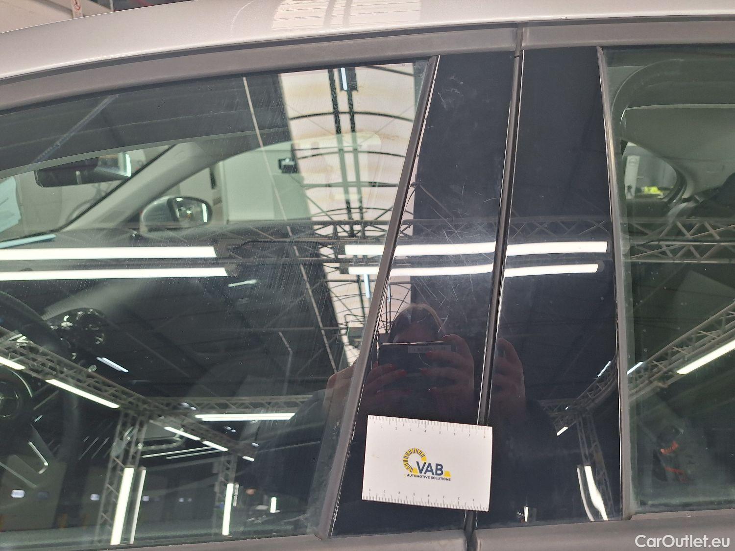  Mercedes  A-Klasse Mercedes, A-Class Berline '18, Mercedes-Benz  Limousine A 180d Business S #3