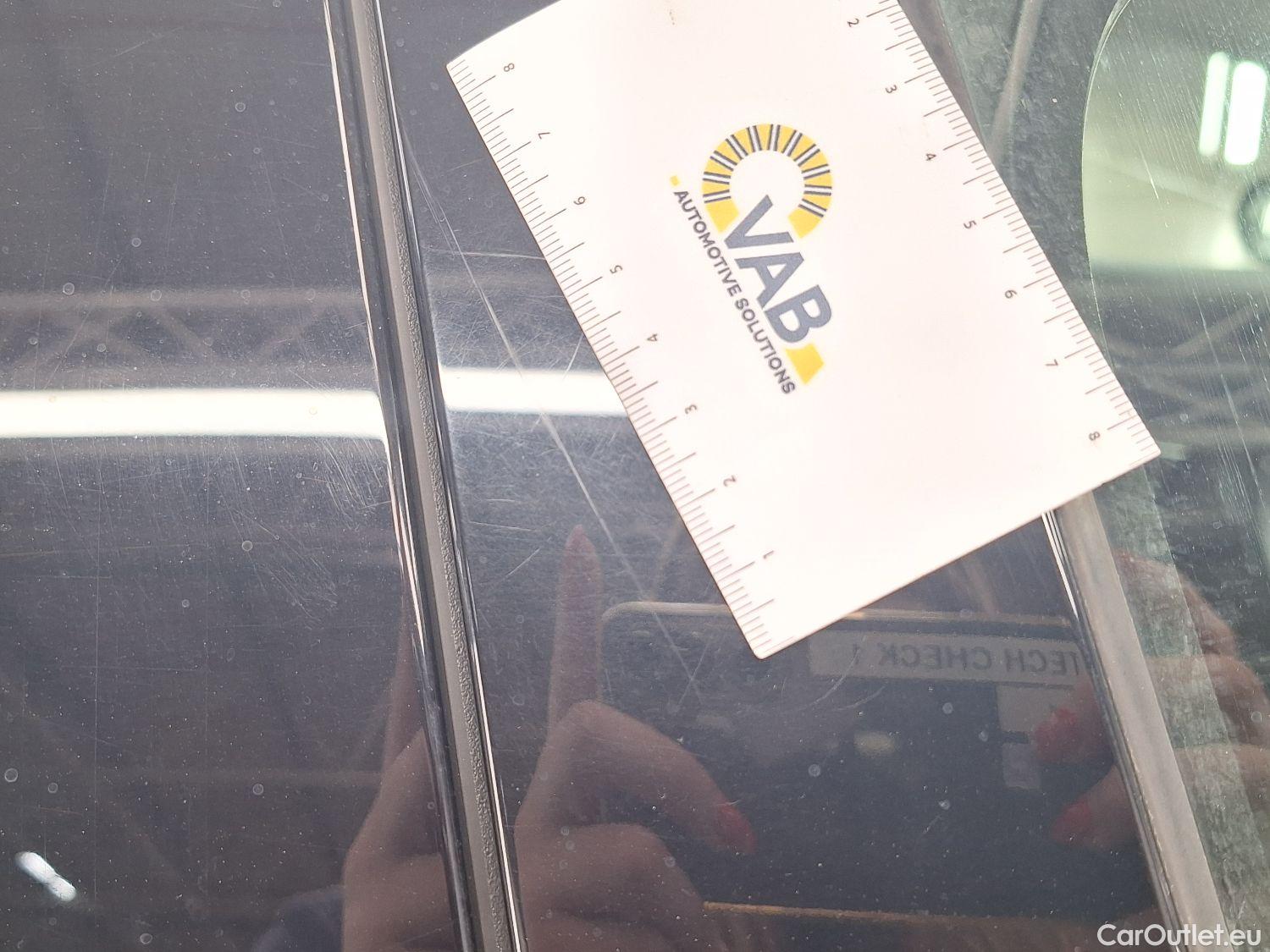  Mercedes  A-Klasse Mercedes, A-Class Berline '18, Mercedes-Benz  Limousine A 180d Business S #10