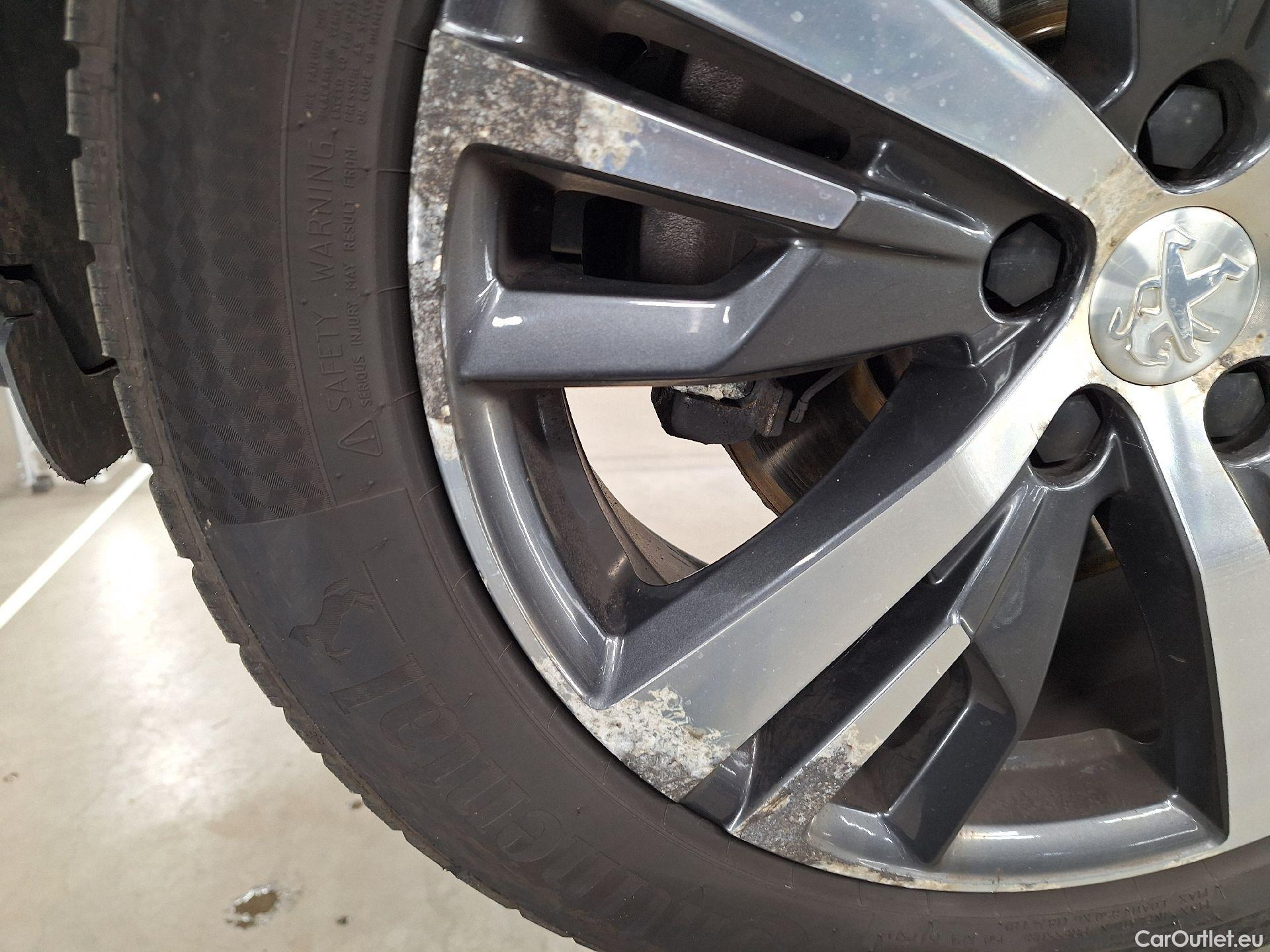  Peugeot  5008 Peugeot,  FL'20, Peugeot  1.5 BlueHDi 96kW S&S EAT8 Allure 5d #25