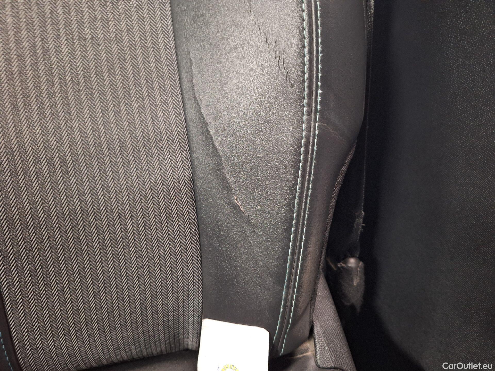  Peugeot  5008 Peugeot,  FL'20, Peugeot  1.5 BlueHDi 96kW S&S EAT8 Allure 5d #39