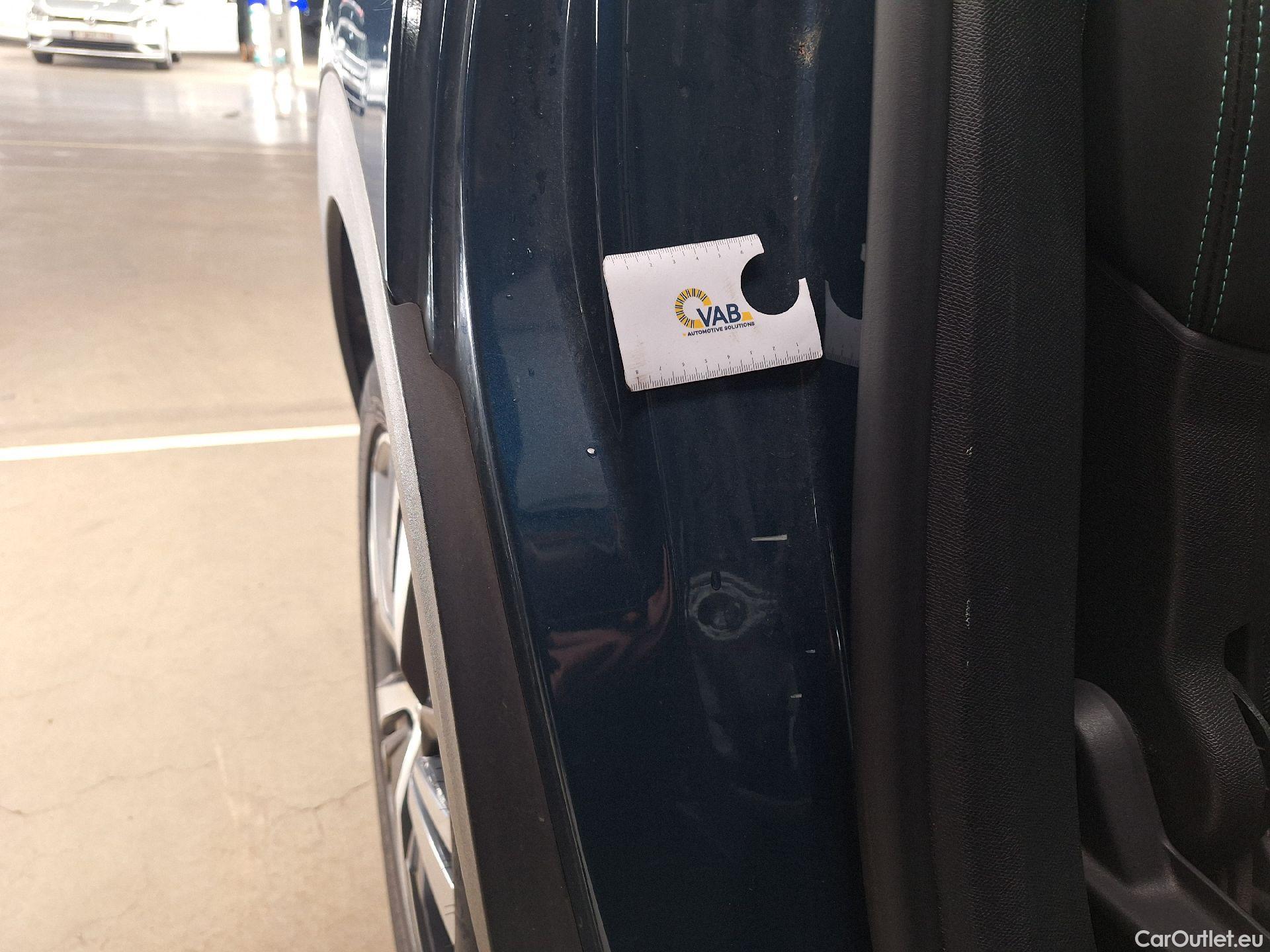  Peugeot  5008 Peugeot,  FL'20, Peugeot  1.5 BlueHDi 96kW S&S EAT8 Allure 5d #12