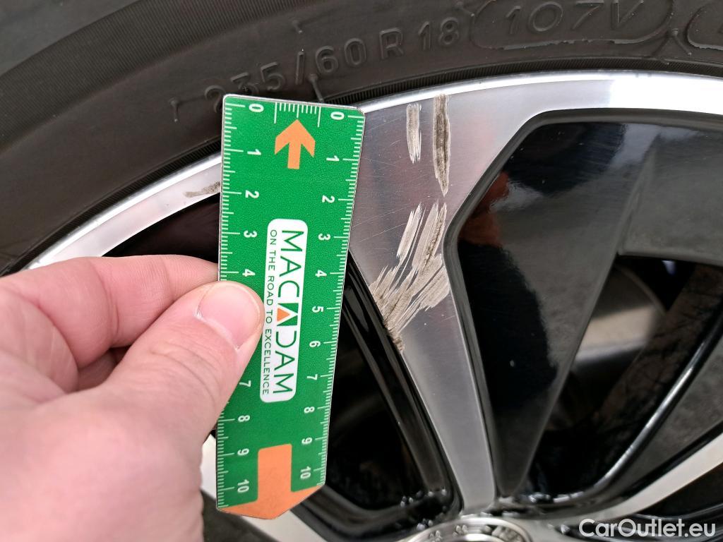  Mercedes  GLC MERCEDES-BENZ  / 2022 / 5P / SUV  220 D BUSINESS LINE 4MATIC #3