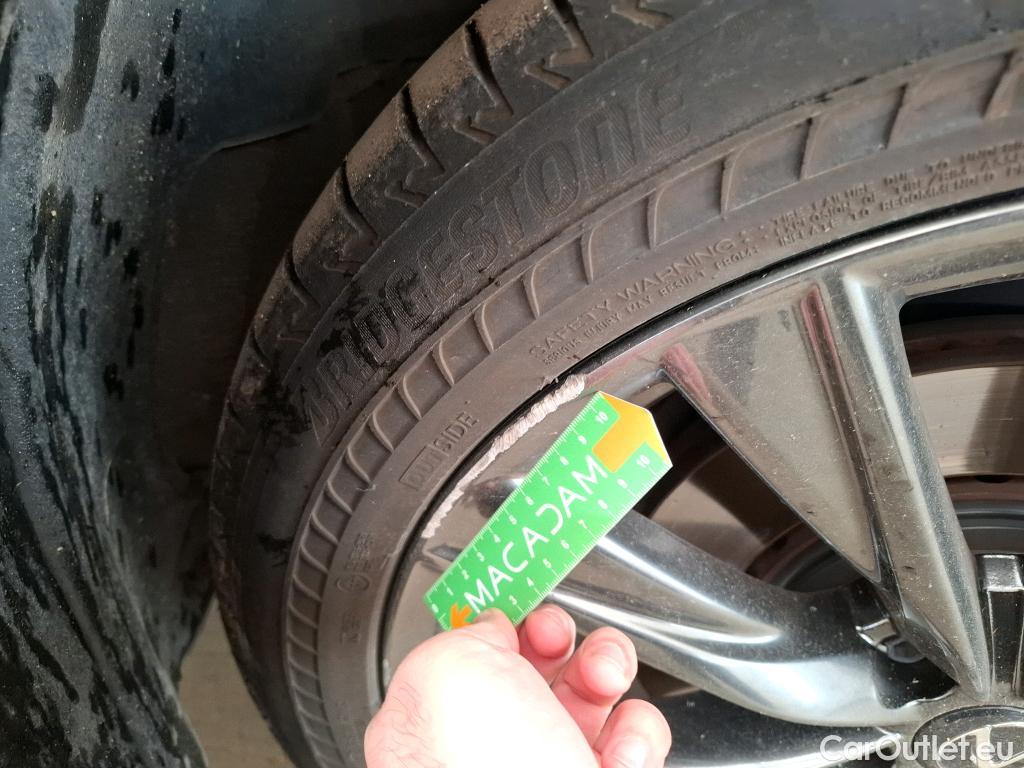  Lexus  NX LEXUS  / 2021 / 5P / SUV 450H+ 4WD F SPORT Executive #4