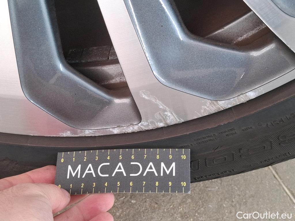  Audi  E-TRON AUDI  Sportback / 2019 / 5P / SUV 55 Quattro Avus #11