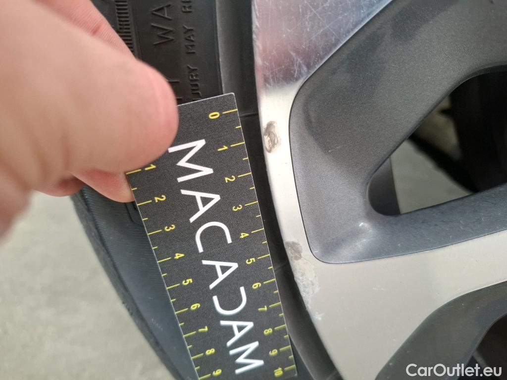  Audi  E-TRON AUDI  Sportback / 2019 / 5P / SUV 55 Quattro Avus #34