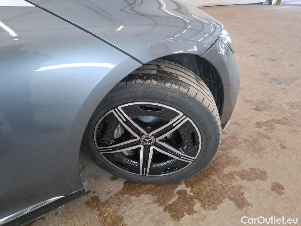  Mercedes  EQE MERCEDES-BENZ  / 2022 / 4P / Berline  350+ AMG Line #21