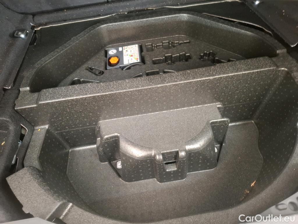  Land Rover  Range Rover Sport LAND ROVER  / 2022 / 5P / SUV P440e - HSE Dynamic #8