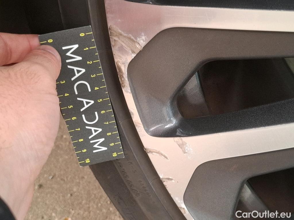  Audi  E-TRON AUDI  Sportback / 2019 / 5P / SUV 55 Quattro Avus #14