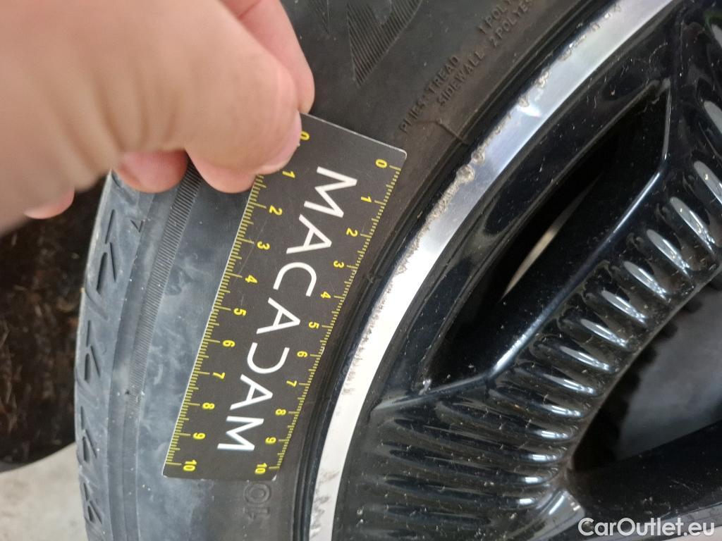  Mercedes  EQE MERCEDES-BENZ  / 2022 / 4P / Berline  350+ AMG Line #37