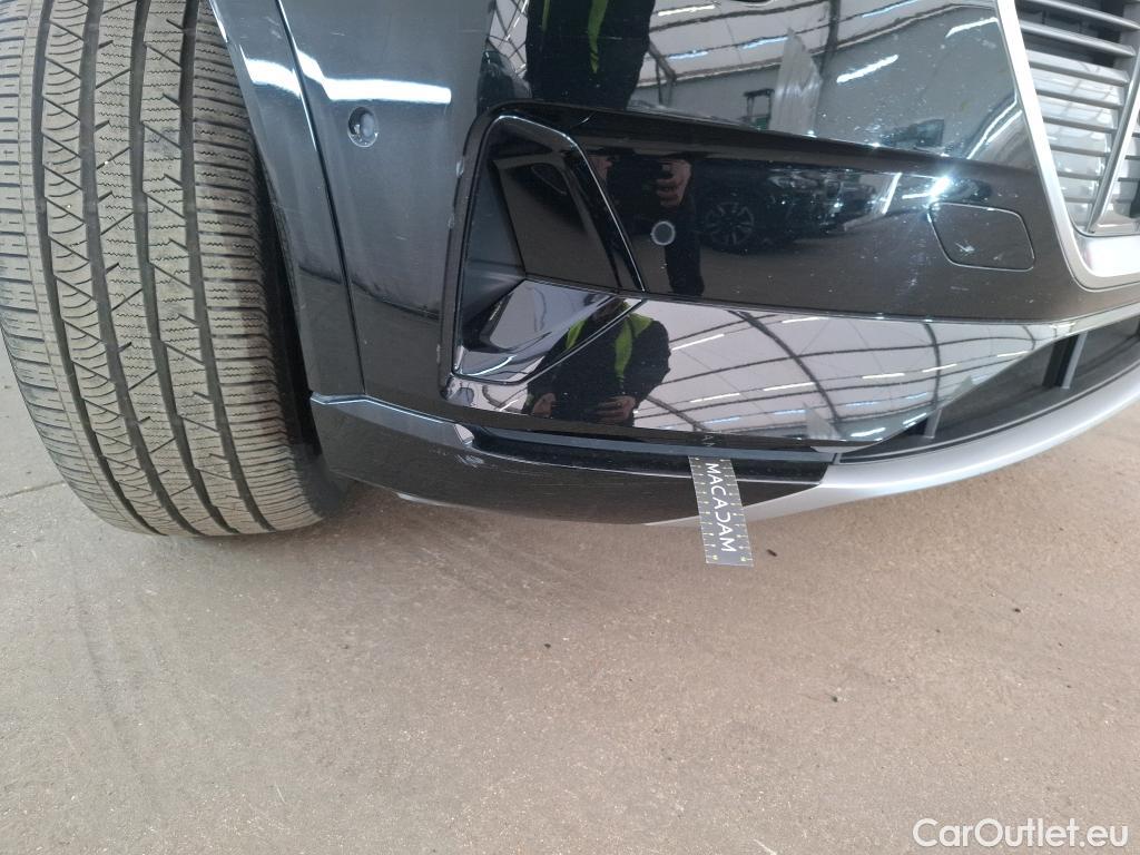  Audi  E-TRON AUDI  Sportback / 2019 / 5P / SUV 55 Quattro Avus #52