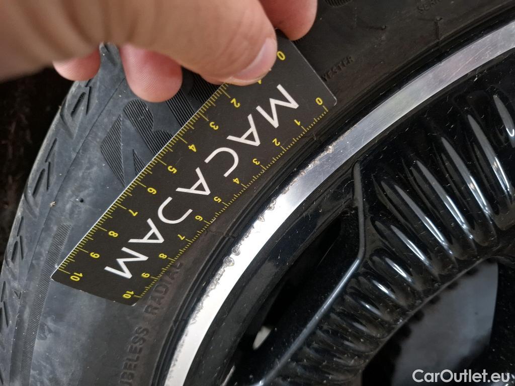  Mercedes  EQE MERCEDES-BENZ  / 2022 / 4P / Berline  350+ AMG Line #36