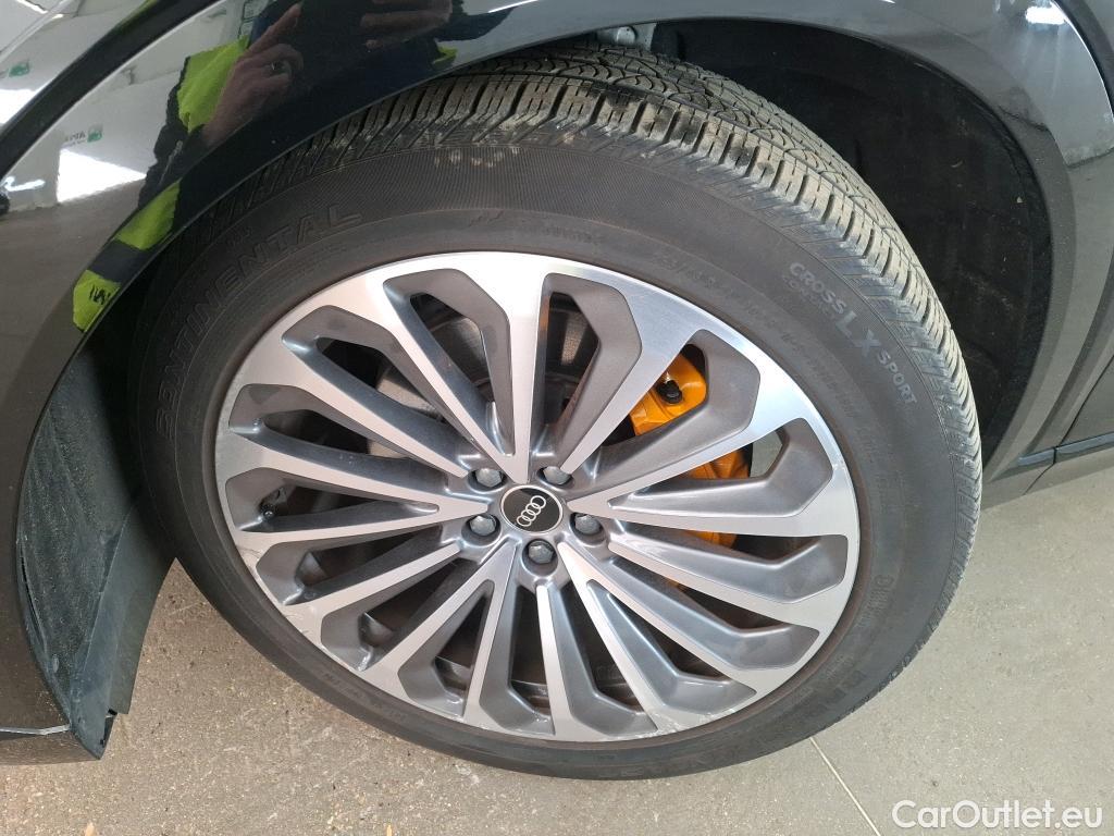  Audi  E-TRON AUDI  Sportback / 2019 / 5P / SUV 55 Quattro Avus #1