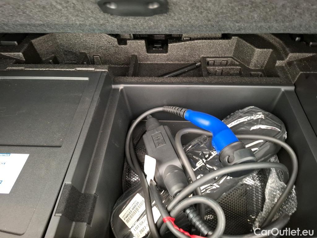  Lexus  NX LEXUS  / 2021 / 5P / SUV 450H+ 4WD F SPORT Executive #37