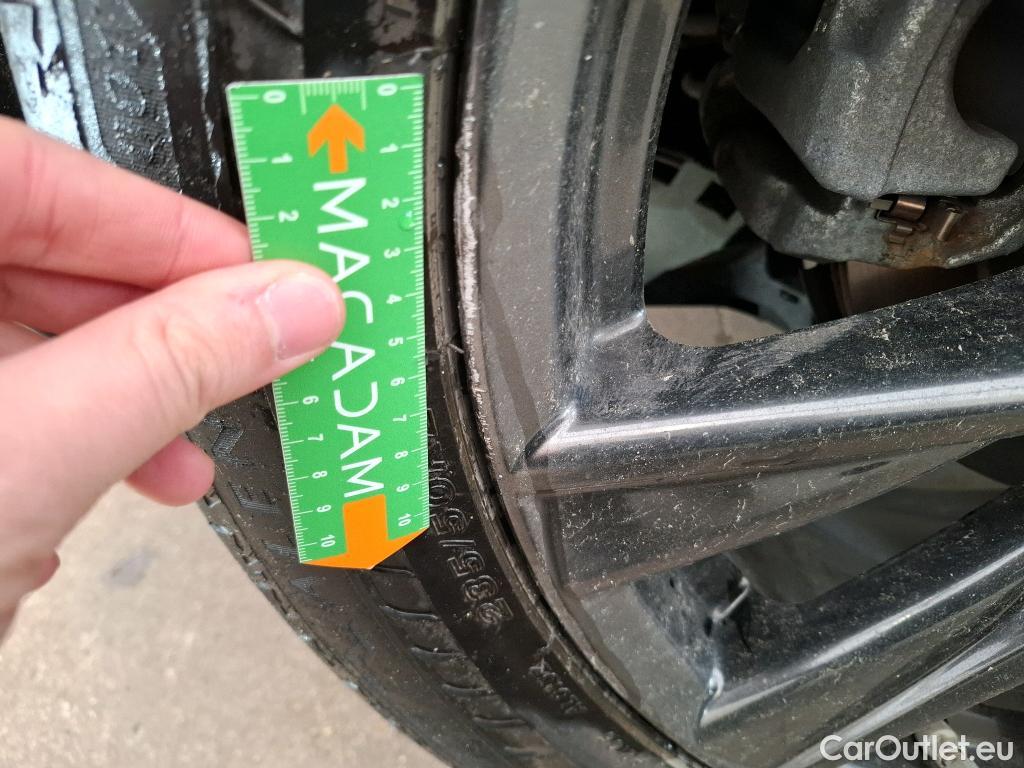  Lexus  NX LEXUS  / 2021 / 5P / SUV 450H+ 4WD F SPORT Executive #35