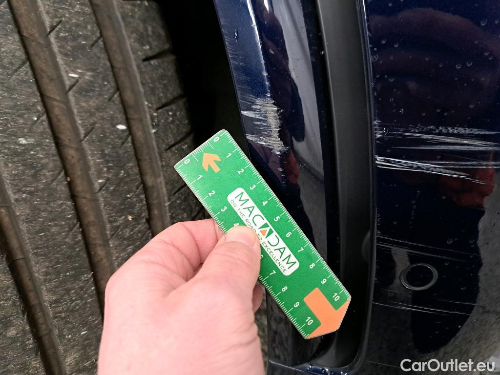  Mercedes  G-Klasee MERCEDES-BENZ GLE / 2020 / 5P / SUV GLE 350 de 4MATIC AMG Line #5