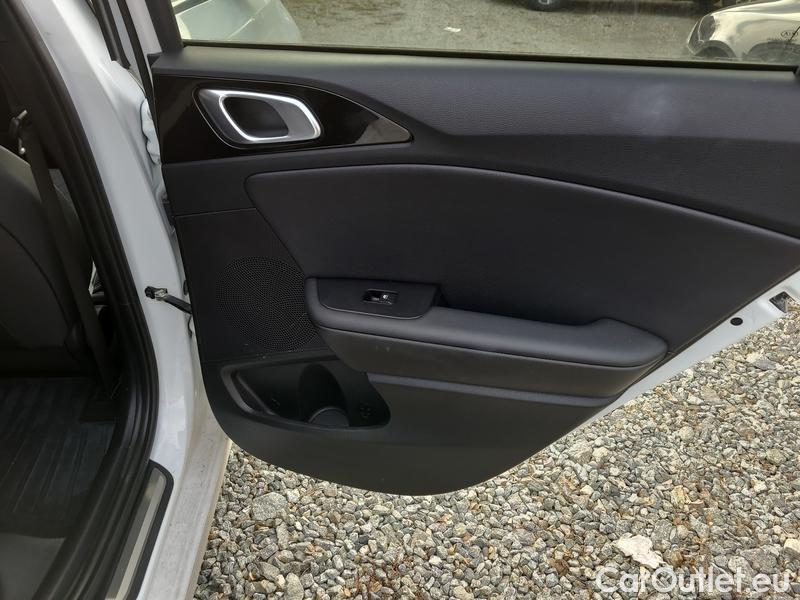  KIA  Cee'd Ceed Sportswagon (2018->) CEED SW CRDi 100 GT-LINE #4