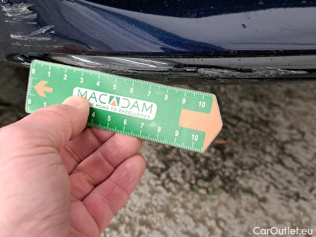  Mercedes  G-Klasee MERCEDES-BENZ GLE / 2020 / 5P / SUV GLE 350 de 4MATIC AMG Line #23