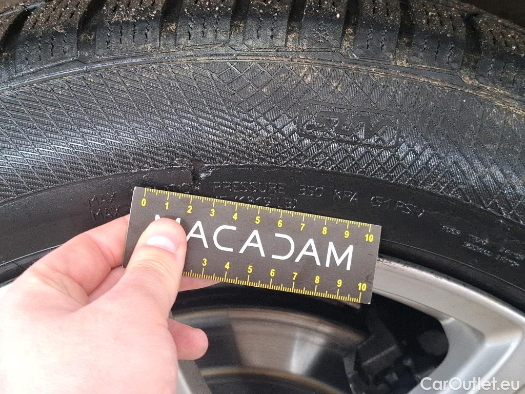  Volvo  XC90 VOLVO  / 2019 / 5P / SUV Recharge T8 AWD GT 8 Inscription Busi #9