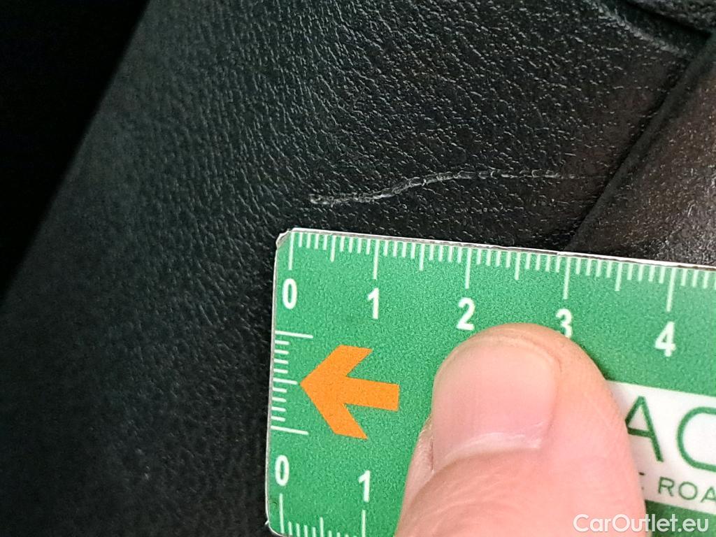  Mercedes  G-Klasee MERCEDES-BENZ GLE / 2020 / 5P / SUV GLE 350 de 4MATIC AMG Line #19