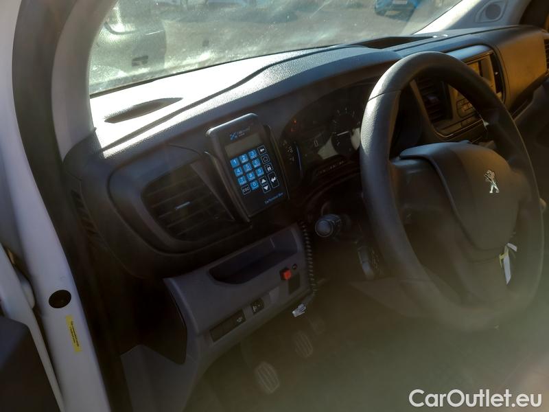  Peugeot  Expert  LCV (2016) Exp.2.0HDi 120 Premium L3H1 4d #6