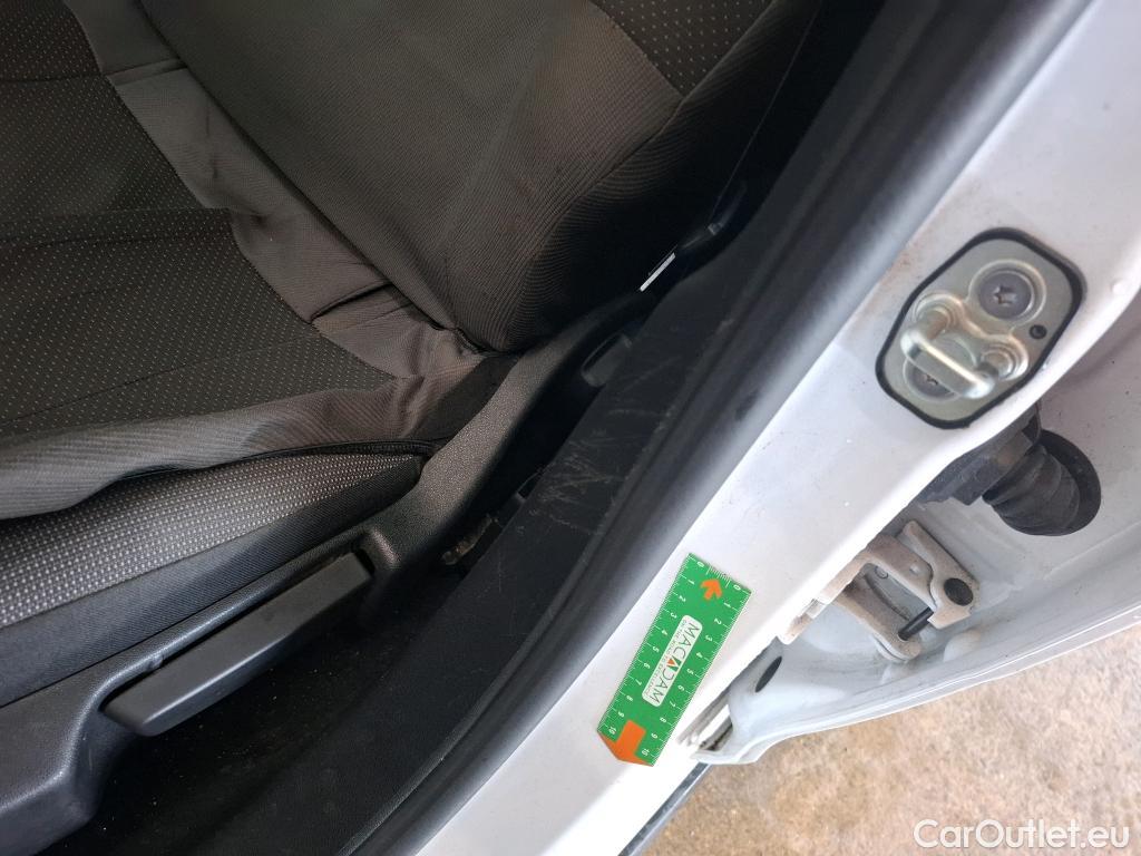  Citroen  C3  Société Feel 1.5 BlueHDI 100CV BVM6 E6dT #13