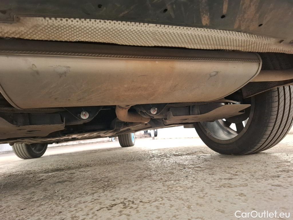  LYNK & Co  01 LYNK & CO  / 2020 / 5P / SUV 1.5 261ch  Hybride Rechargeable OPERATION STOCK #53