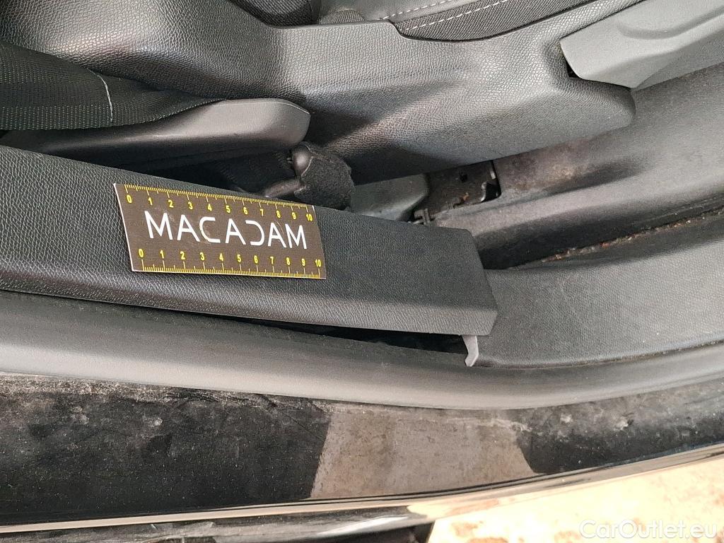  Peugeot  3008  Allure 1.5 HDi 130CV BVA8 E6dT #58