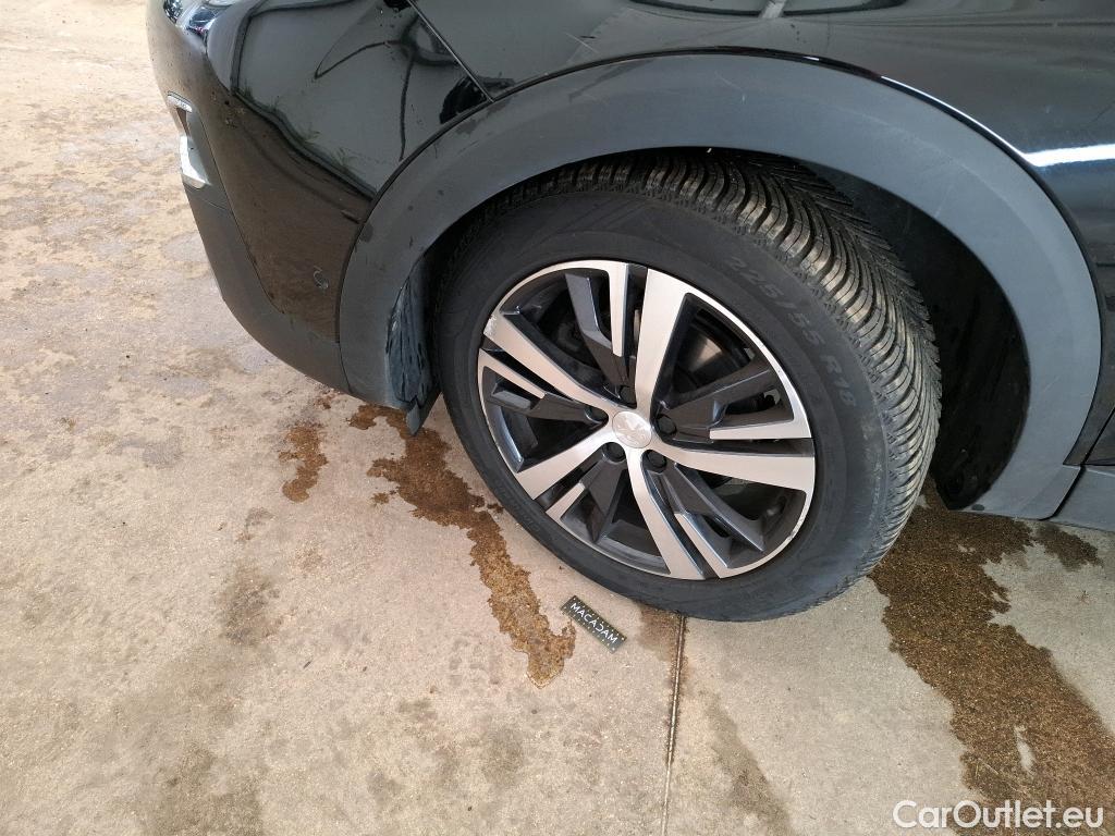  Peugeot  3008  Allure 1.5 HDi 130CV BVA8 E6dT #37