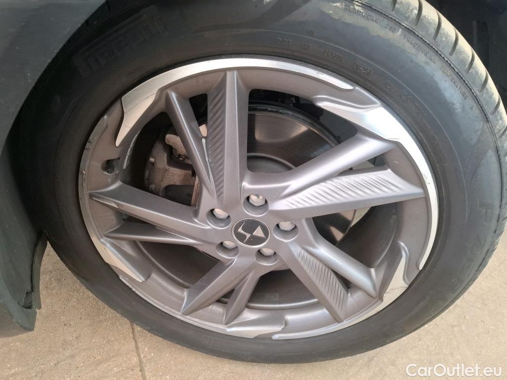  DS  DS7 DS DS 7 Crossback / 2017 / 5P / SUV E-TENSE 225 Business #42