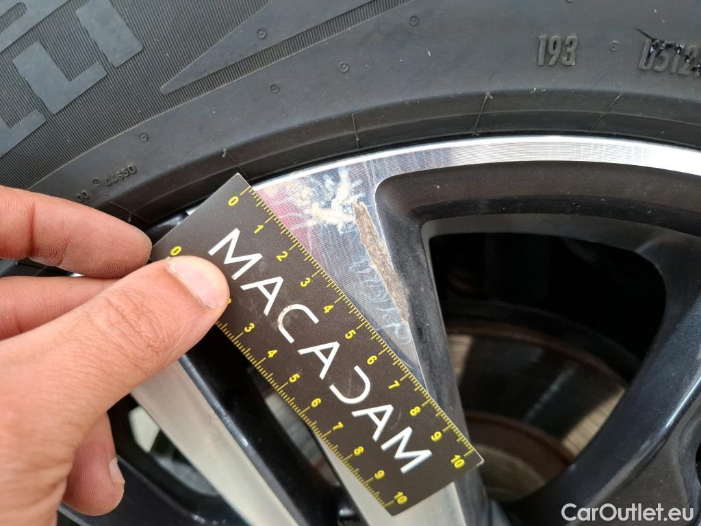  Peugeot  3008  Allure 1.5 HDi 130CV BVA8 E6dT #28