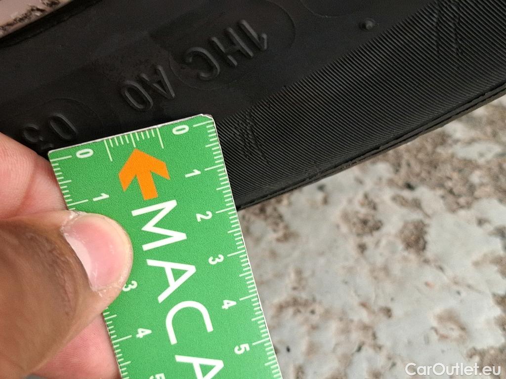  LYNK & Co  01 LYNK & CO  / 2020 / 5P / SUV 1.5 261ch  Hybride Rechargeable OPERATION STOCK #13