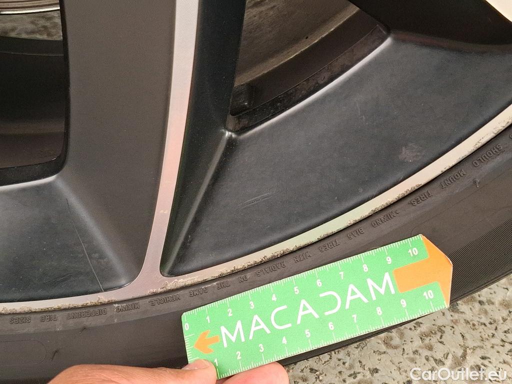  LYNK & Co  01 LYNK & CO  / 2020 / 5P / SUV 1.5 261ch  Hybride Rechargeable OPERATION STOCK #34